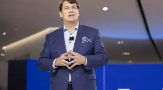 Ford'un patronu oğlunu sanayiye verdi
