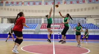 Hakkari Sportif Faaliyetler Kadın Voleybol Takımı, 1. Lig Hedefiyle Mücadele Ediyor