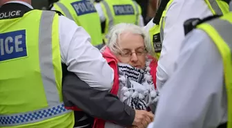 İngiltere'de Palestine Action Destekçilerine Yönelik Protesto, 355 Gözaltı