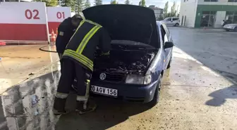 Konya'da Akaryakıt İstasyonunda Araç Yangını Paniğe Neden Oldu