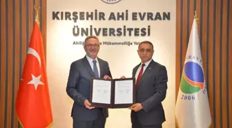 Kırşehir Ahi Evran Üniversitesi Yazma Eserlerini TÜYEK'e Devrediyor