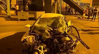 Şanlıurfa'da otomobil üst geçide çarptı: 1 ölü