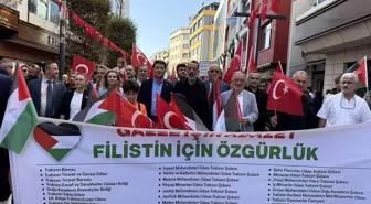 Trabzon'da 'Gazze İçin Ayaktayız' sloganıyla yürüyüş düzenlendi