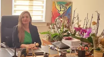 Bebeği Gündüz ve Gece Emzirmek Gerekiyor