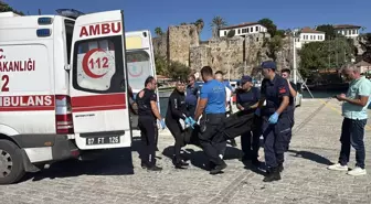 Antalya'da Falezlerden Denize Düşen Kadın Hayatını Kaybetti