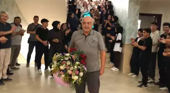 Nazilli'de 40 yıl meslek dersi öğretmenliği yapan öğretmen emekli oldu