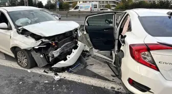 İstanbul'da Trafik Kazası: 4 Yaralı