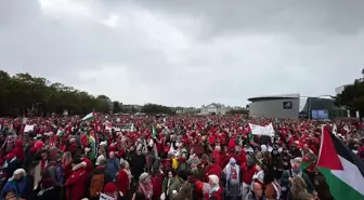 Amsterdam'da 250 Bin Kişi İsrail Yanlısı Politikalara Karşı Gösteri Düzenledi