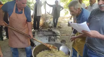 Ulupınar Köyü'nde Bereket İçin Geleneksel Kurban Kesimi