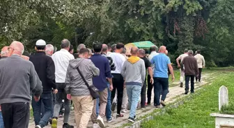 Dilovası'ndaki İş Kazasında Hayatını Kaybeden Murat Fırtına'nın Cenazesi Düzce'de Defnedildi