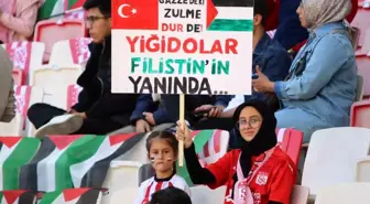 Sivasspor Taraftarından Gazze'ye Destek