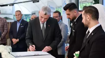 Ticaret Bakanı Ömer Bolat, Bağcılar’daki Toplu Düğün Şölenine Katıldı