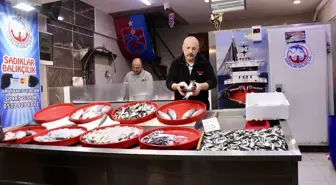 Trabzon'da Hamsi Fiyatları 200 Lira