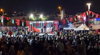 Küresel Sumud Filosu'na Destek Nöbeti Üsküdar'da Sürüyor