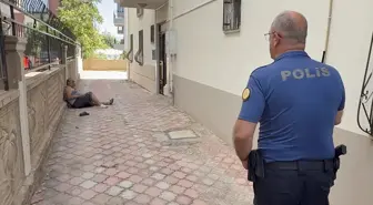Antalya'da Ailevi Problemler Yüzünden Kendini Yakmaya Çalıştı