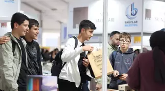 Bağcılar Kitap Fuarı 500 Bin Ziyaretçiyle Rekor Kırdı