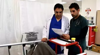 Konya'da Baba-Oğul Doktorlar Hastanede Birlikte Hizmet Veriyor
