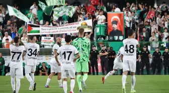 En sonunda bunu da gördük! 15 saatlik yol gelip maçı izlemeden geri gittiler