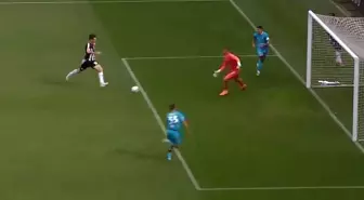 Galatasaray'ın eski yıldızı boş kaleye gol atamadı