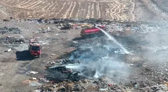 Gaziantep İslahiye'de Çöplük Yangını Kontrol Altına Alındı