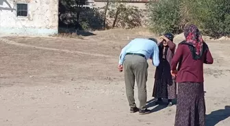 Yunak'ta 97 Yaşındaki Meryem Nineye Doğum Günü Sürprizi