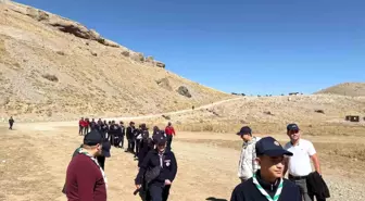 Niğde'de Gençler için Doğa Yürüyüşü Etkinliği Düzenlendi