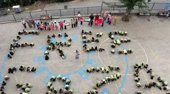 Öğrencilerden Gazze İçin Koreografi