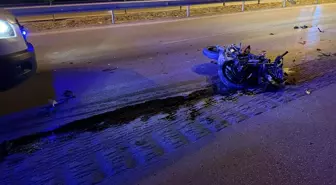 Çorum'da Motosiklet Tırla Çarpıştı: Sürücü Hayatını Kaybetti