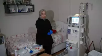 Rize'de Evde Hemodiyaliz Uygulamasıyla Tedavi Gören Genç, Çalışma Hayatına Devam Ediyor