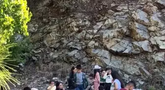 Fethiye'de Düzensiz Göçmen Operasyonu: 65 Kişi Yakalandı