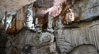 Lübnan'ın doğal harikası: Caita Mağarası