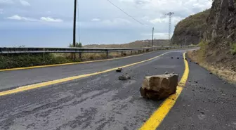 Tekirdağ'da Yağmur Sonrası Kaya Düşmesi