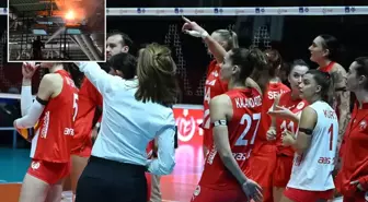 Voleybol maçında çıkan yangın panik oluşturdu