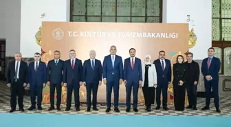 Bakan Ersoy: Haydarpaşa ve Sirkeci, İstanbul'un yeni kültür sanat adası olacak