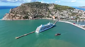Seven Seas Voyager Kruvaziyeri Alanya'ya Ulaştı
