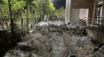 Silopi'de Gümrük Kaçağı Eşya Satışı Yapan 3 Kişi Gözaltına Alındı