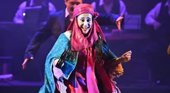 Trabzon Devlet Tiyatrosu Yeni Sezonda Komedi Oyunları ile Seyircileri Bekliyor