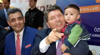 Adalet Bakanı Tunç, Kırıkkale'de AK Parti İl Kadın Kolları Danışma Meclisi Toplantısı'nda konuştu Açıklaması