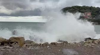 Amasra'da Kuvvetli Rüzgar ve Yağmur Etkili Oldu
