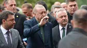 Cumhurbaşkanı Erdoğan, Rize'nin Güneysu ilçesinde cuma namazı kıldı