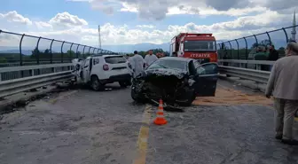 Sakarya'da Sivil Jandarma Aracıyla Otomobil Çarpıştı: 2 Şehit, 2 Yaralı