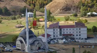 Muş'ta 800 kişilik cami düzenlenen törenle ibadete açıldı