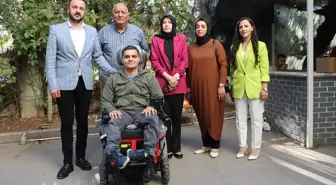 Siirt'te Bedensel Engelliye Tekerlekli Sandalye Desteği
