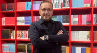 Yazar Esad Sivri, ruhu olan sanatın yerini yapay zekanın dolduramayacağını söyledi Açıklaması