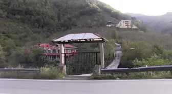 Artvin'de Gurbetçi Ahmet Güner'den Güvenlikli Asma Köprü