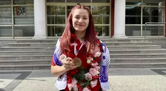 Milli Boksör Yonca Gül Yılmaz, Altın Madalyayla Memleketine Döndü