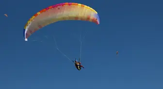 Dünya Yamaç Paraşütü Hedef Şampiyonası Alanya'da Başladı