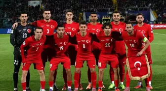 Hakan Çalhanoğlu 100. Milli Maçına Çıktı