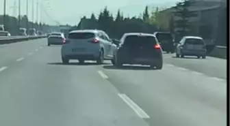 Kocaeli'de Bebekli Araç Sıkıştırıldı, Trafik Kazası Oluştu