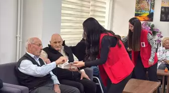 Karabük Belediyesi, Yücel Huzurevi'ni Ziyaret Etti